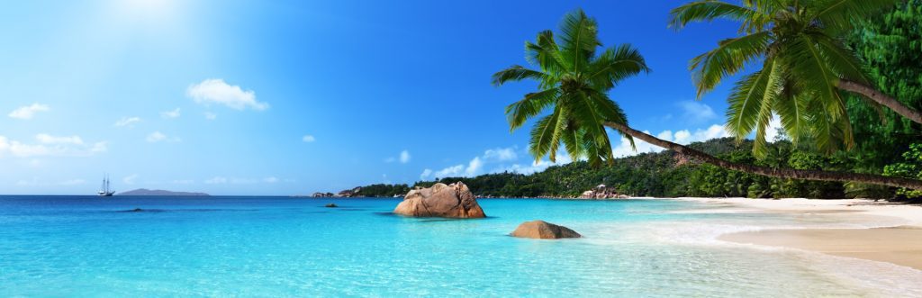 Playa paradisiaca en un viaje a Seychelles con WAYAO