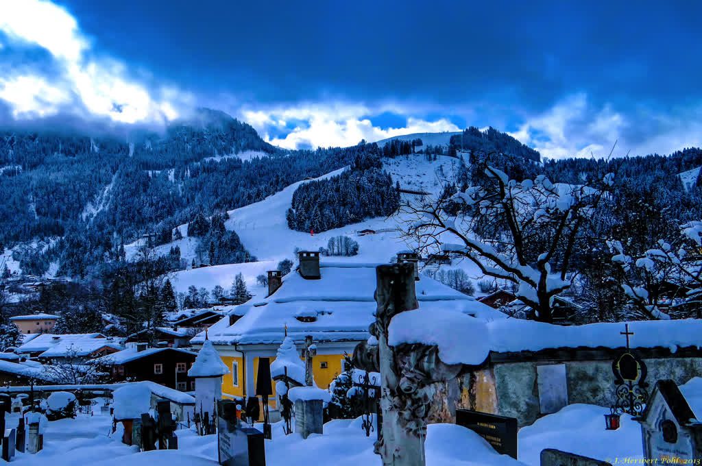 Casa en la nieve con WAYAO