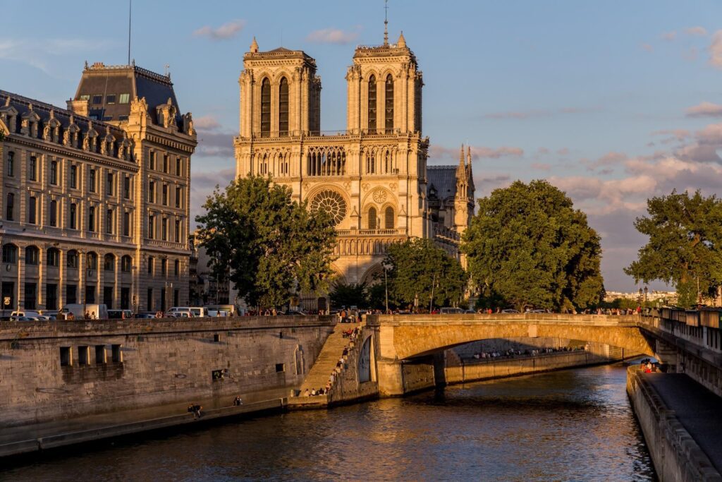 vistas a notre dame con WAYAO