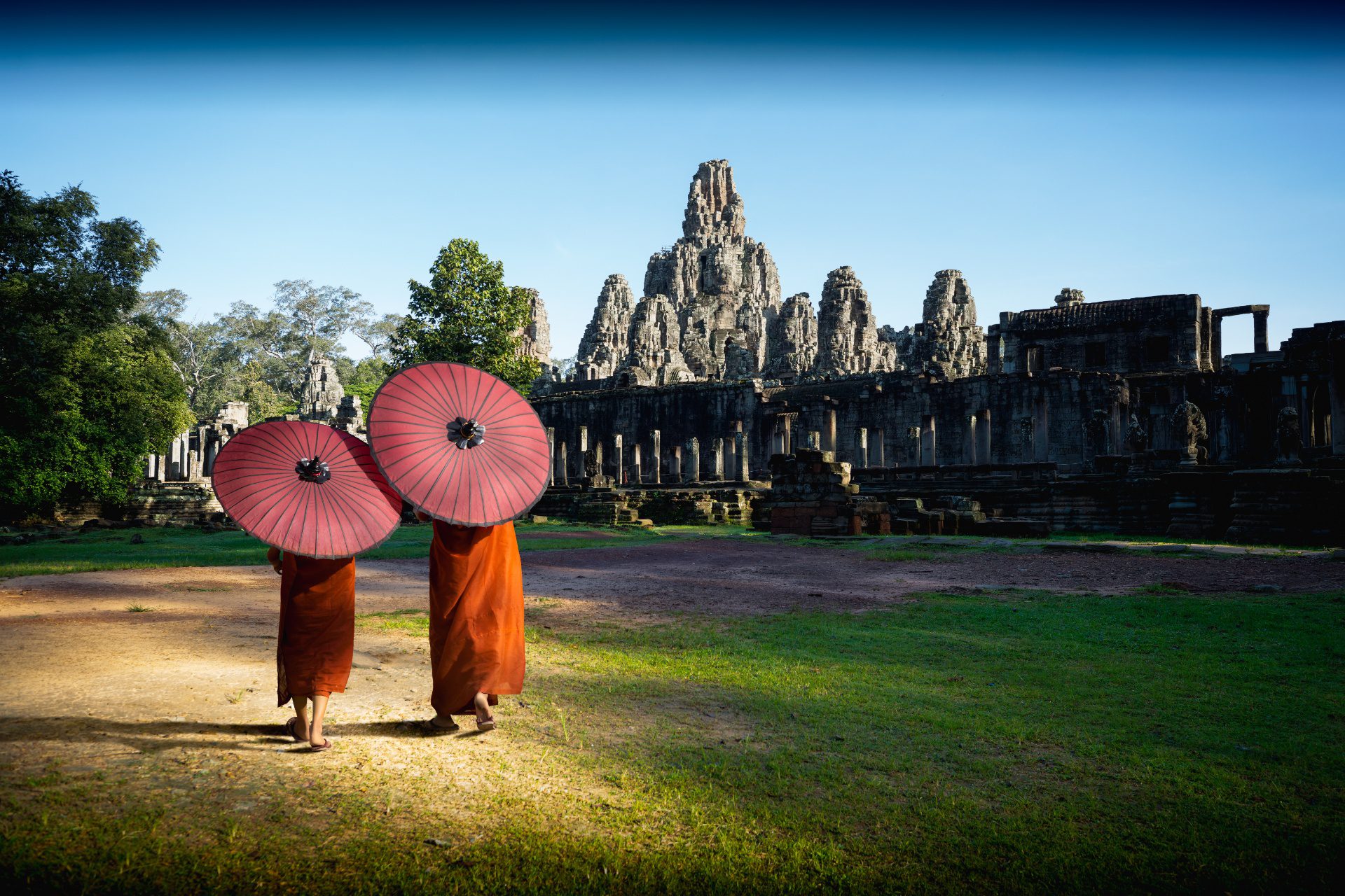monjes camboya con WAYAO