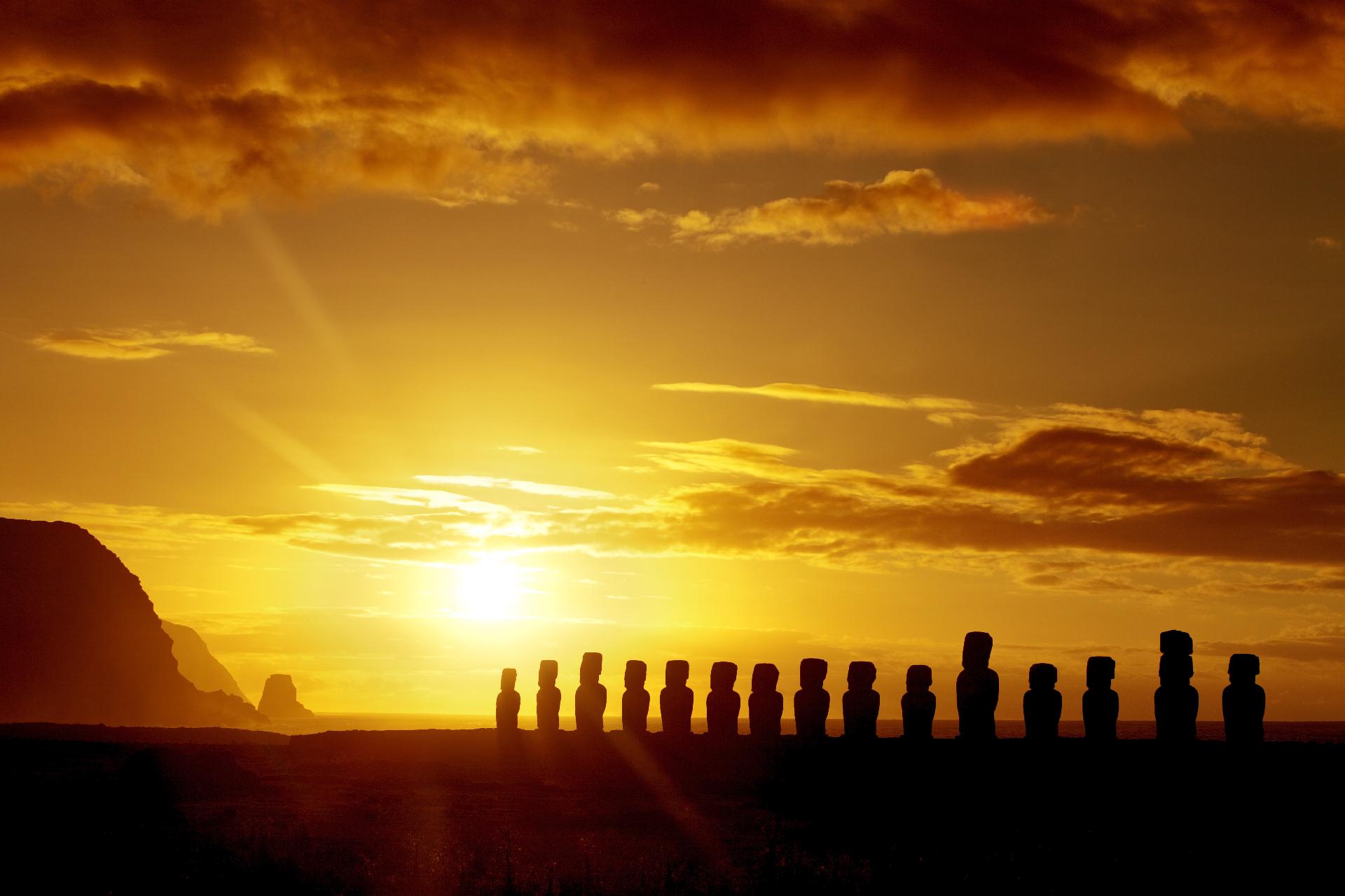 misteriosas estatuas de piedra con WAYAO