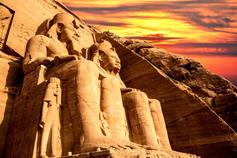 Viaje Egipto: Crucero por el Nilo, Templos Milenarios y el Mar Rojo