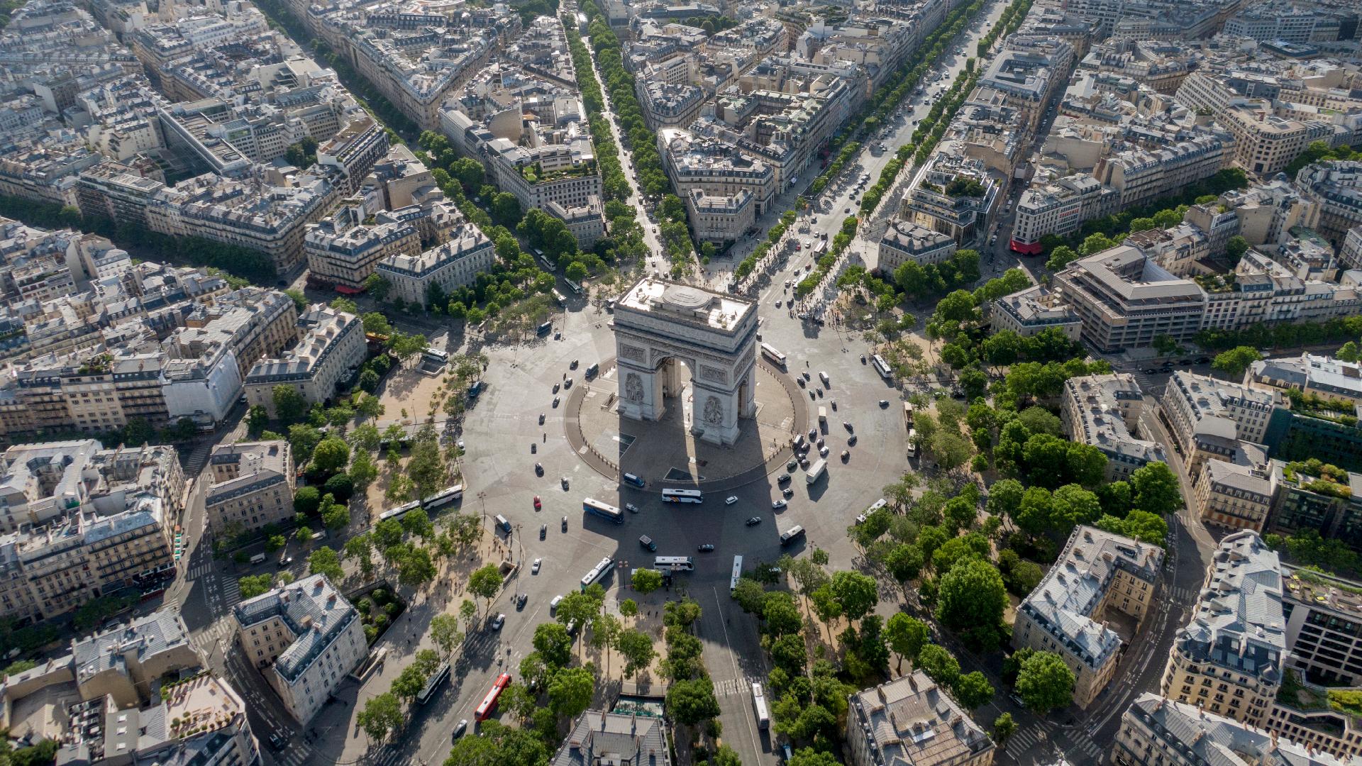 foto de paris arco de triunfo con WAYAO