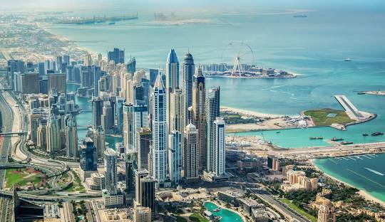 vistas a dubai desde el cielo con WAYAO