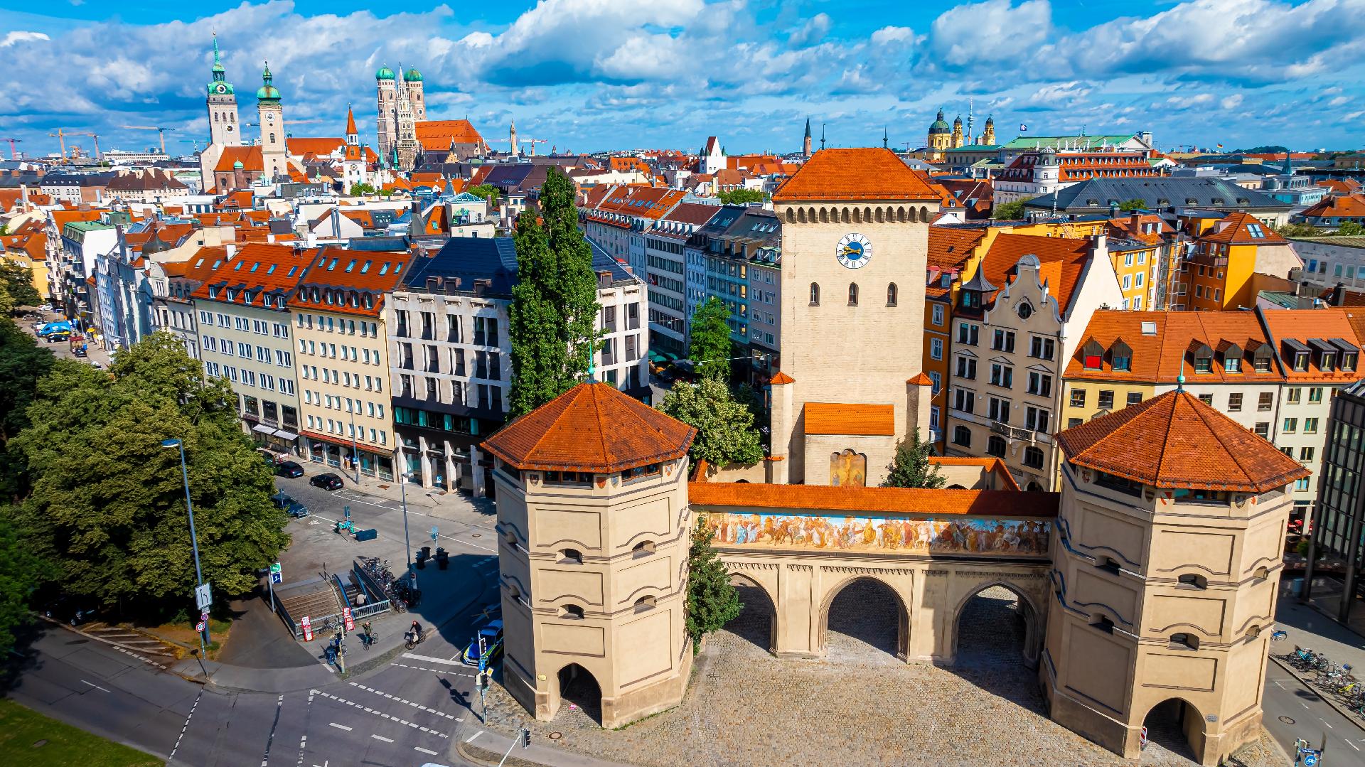 El centro de una ciudad de alemania con WAYAO