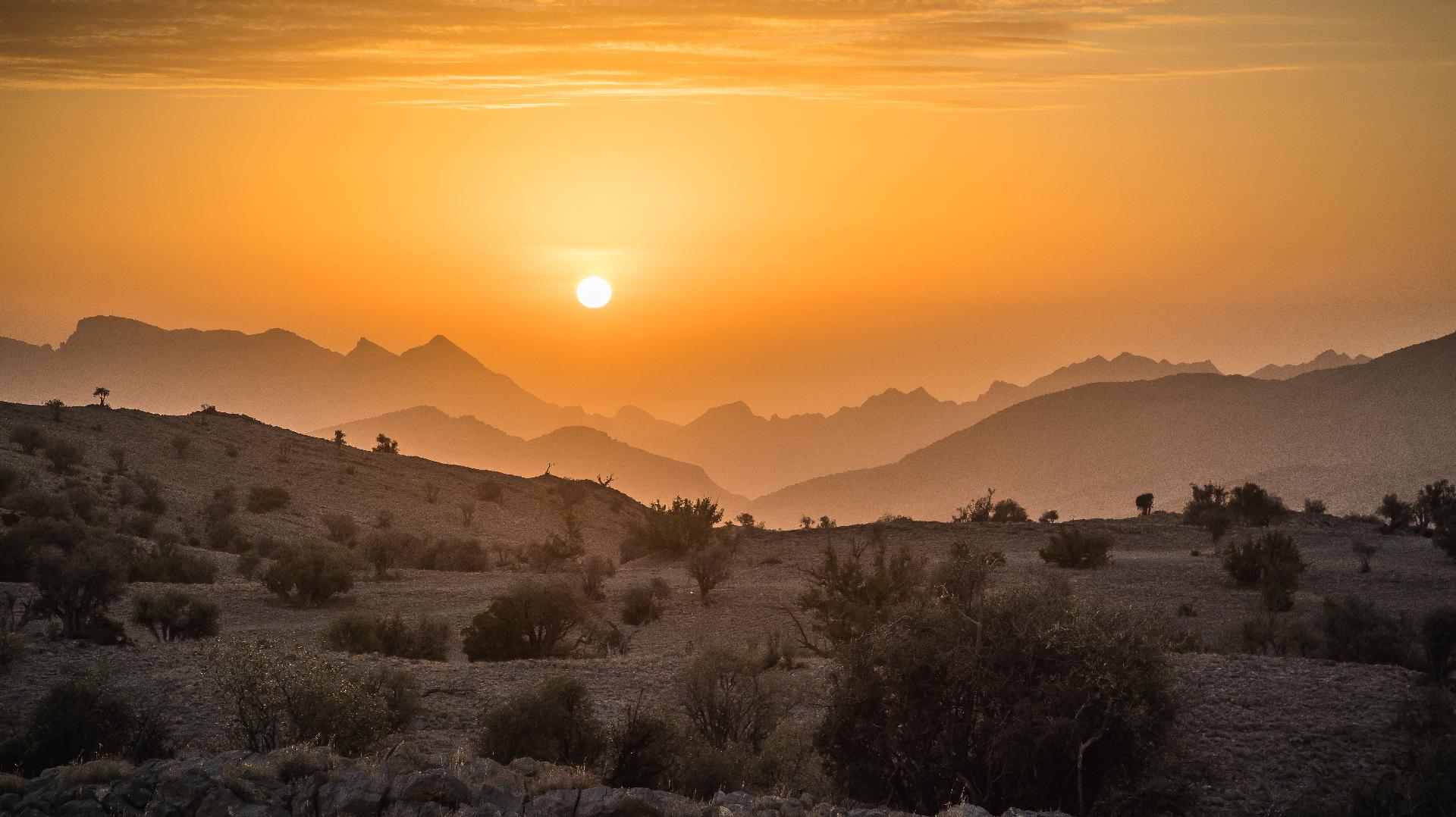Amanecer en oman con WAYAO