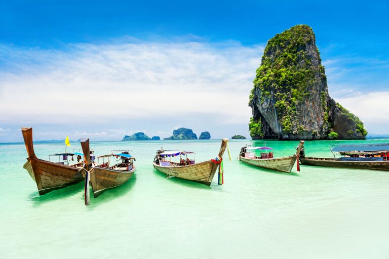 Viaje a Doha y Phuket: descubre el lujo árabe y el paraíso tailandés