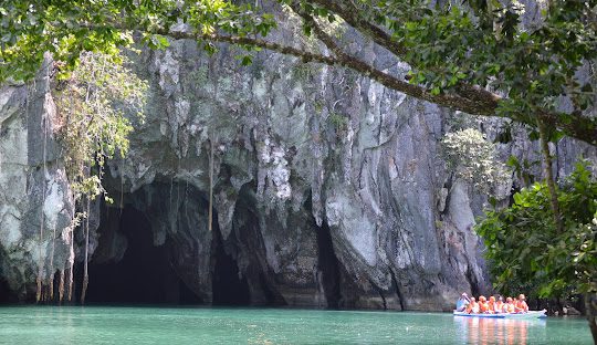 rio subterraneo con WAYAO
