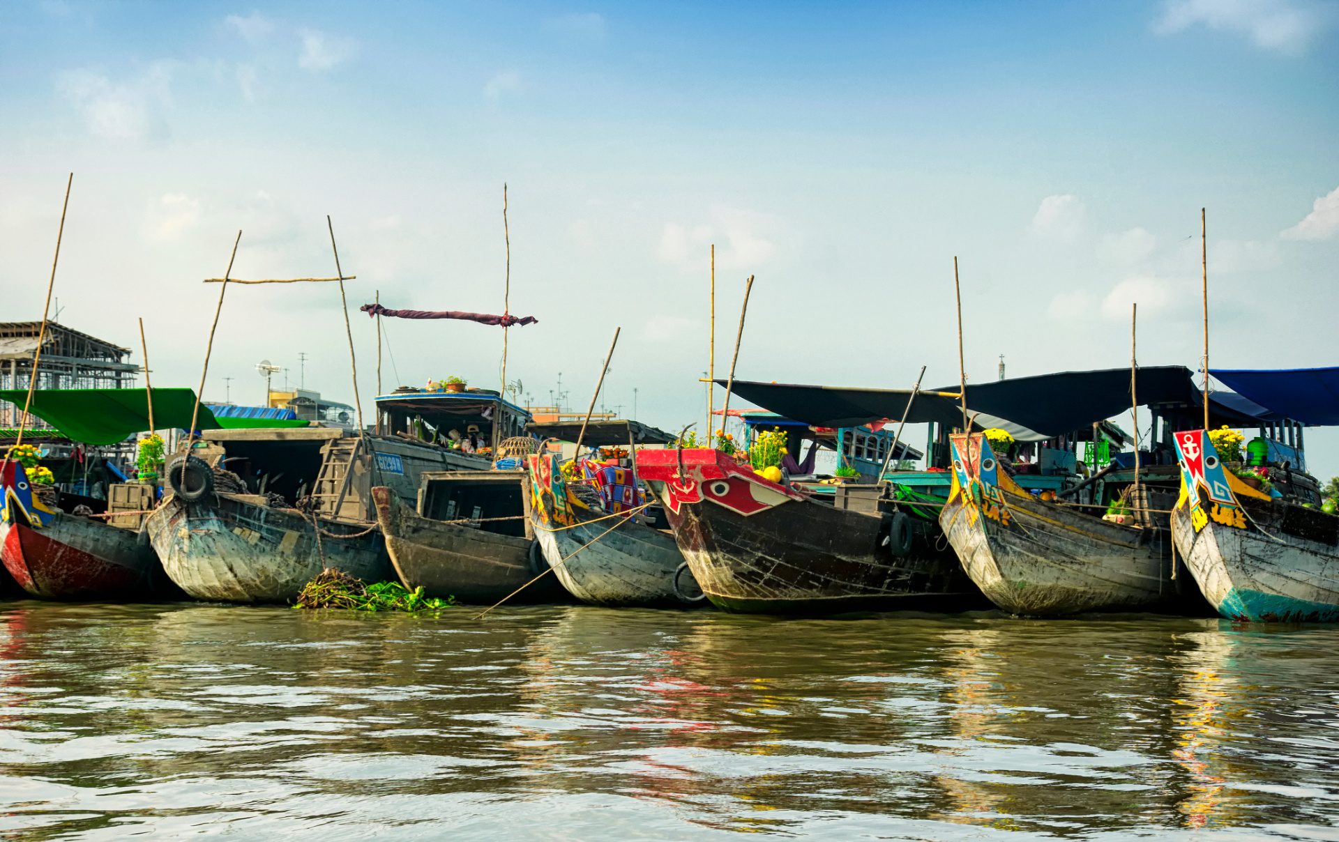 vietnam en barcos con WAYAO