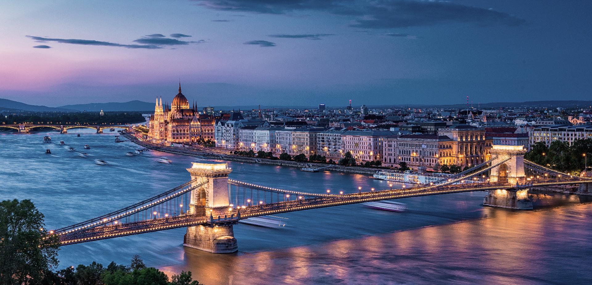 budapest atardecer colorido con WAYAO