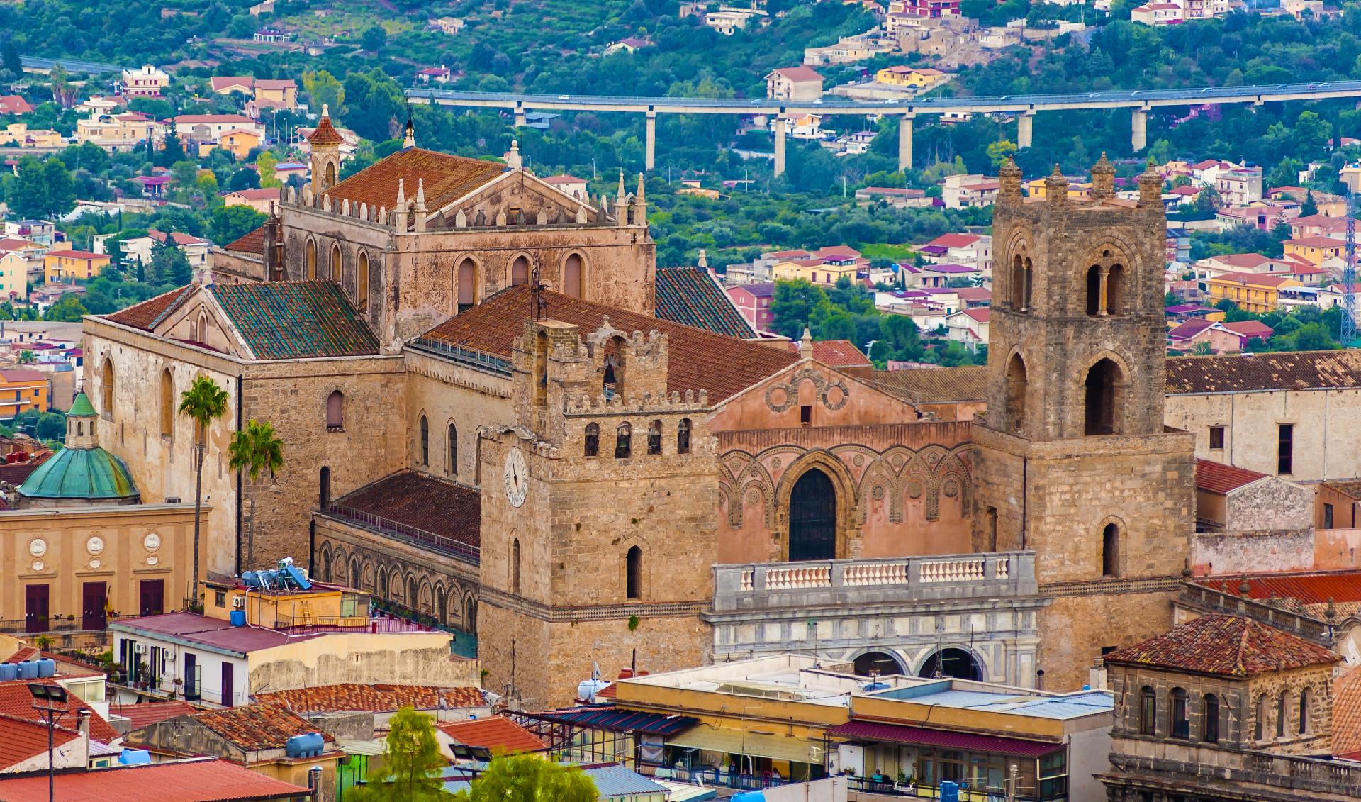 catedral monreale montañas rodean con WAYAO