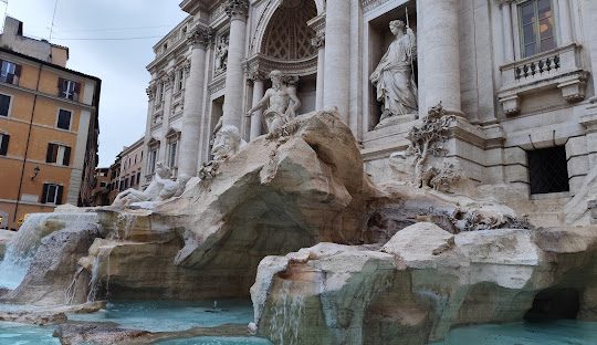 fonatana di trevi con WAYAO