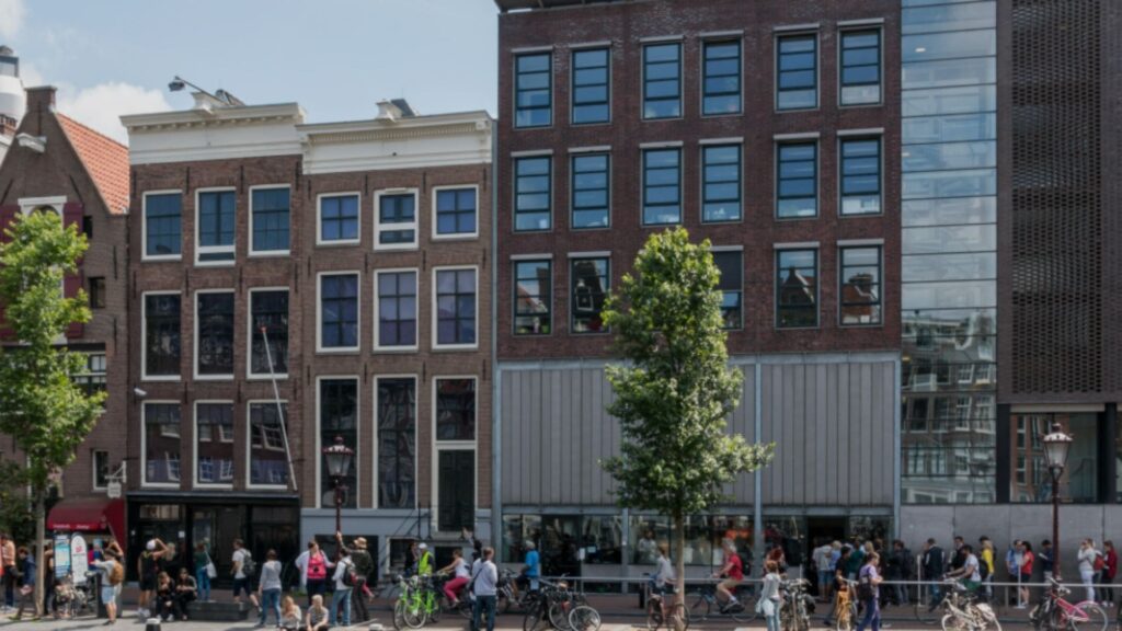 Qué ver en Ámsterdam: 10 lugares imprescindibles casa de ana frank amsterdam