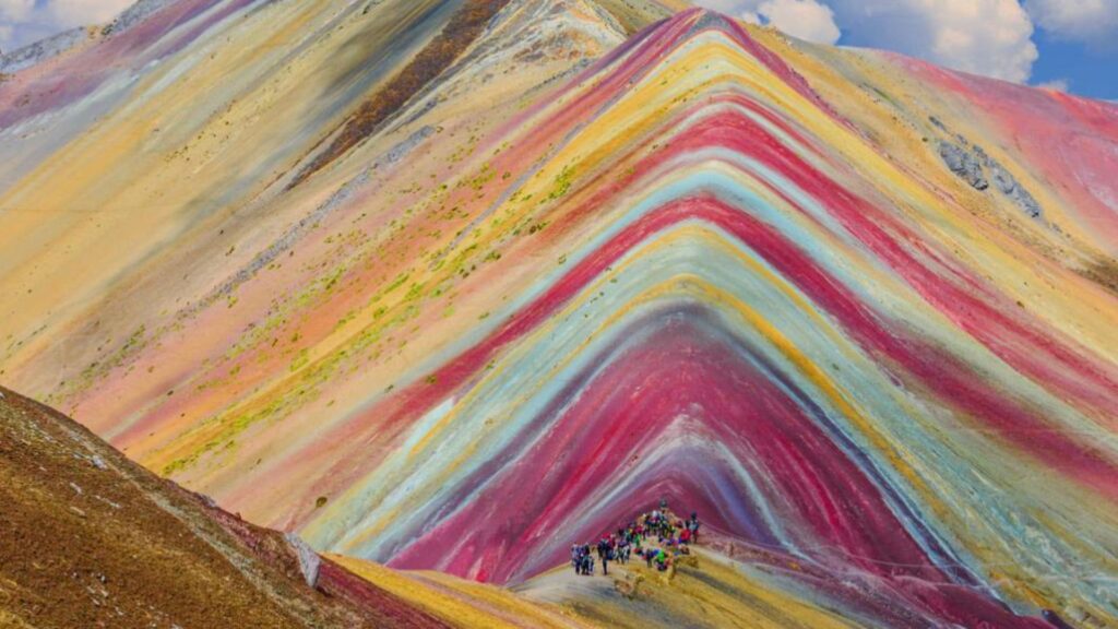 Qué ver en Perú: 12 lugares imprescindibles montana siete colores vinicunca
