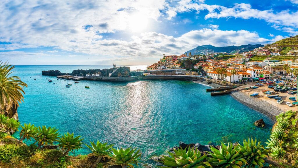 Dónde viajar en agosto: mejores destinos para unas vacaciones inolvidables Dónde viajar en agosto: mejores destinos para unas vacaciones inolvidables