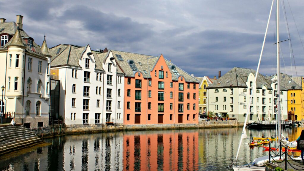 Qué visitar en Noruega: lugares imprescindibles lugares turisticos canada