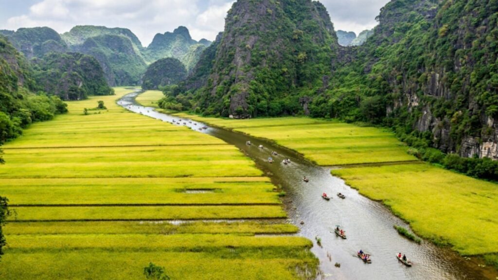 10 Destinos Alternativos a los Lugares Más Turísticos del Mundo viaje a ninh binh
