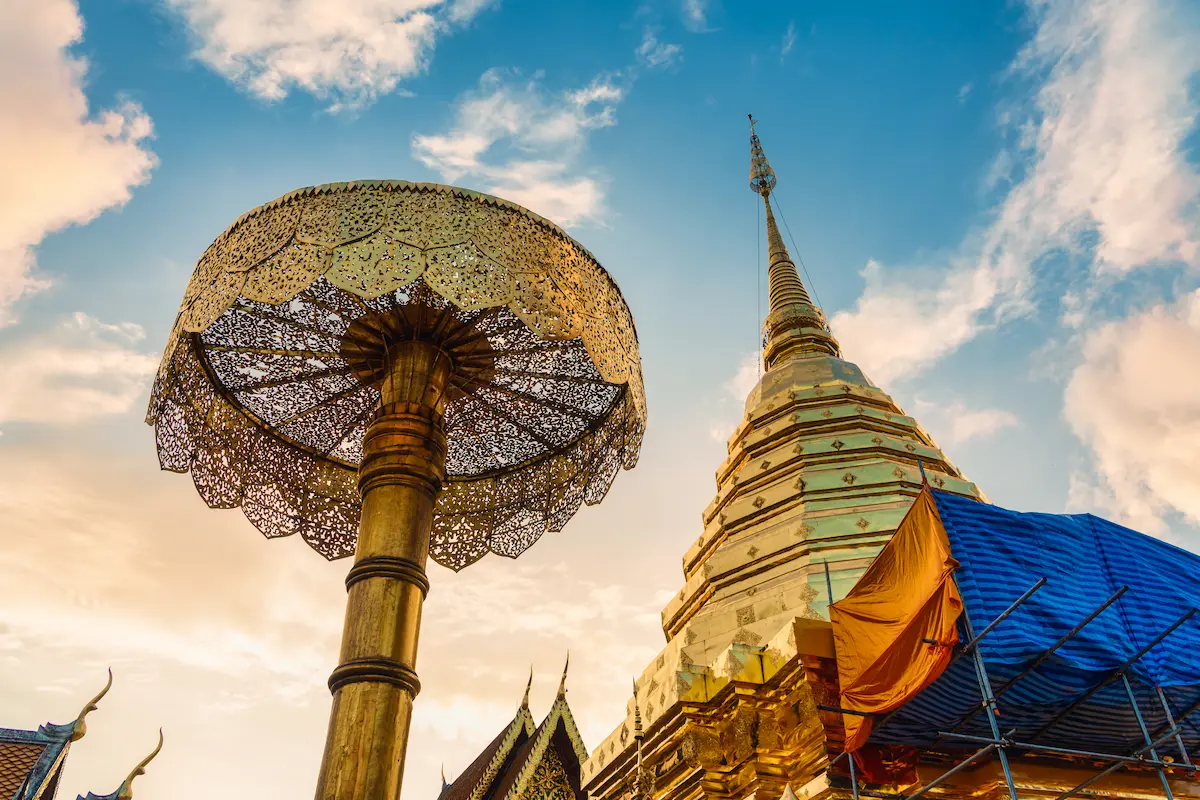 Descubre Chiang Mai: templos, mercados y excursiones